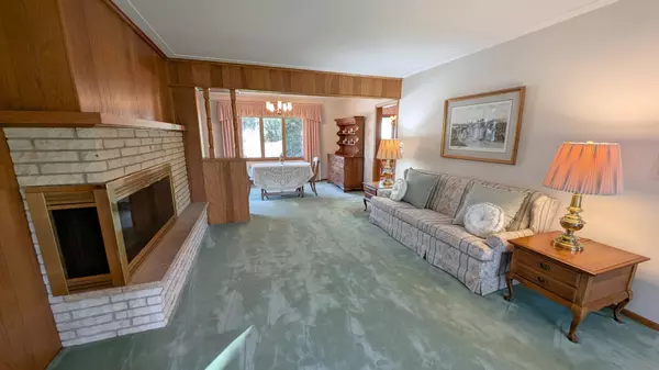 Lauderdale, MN 55113,1913 Malvern ST