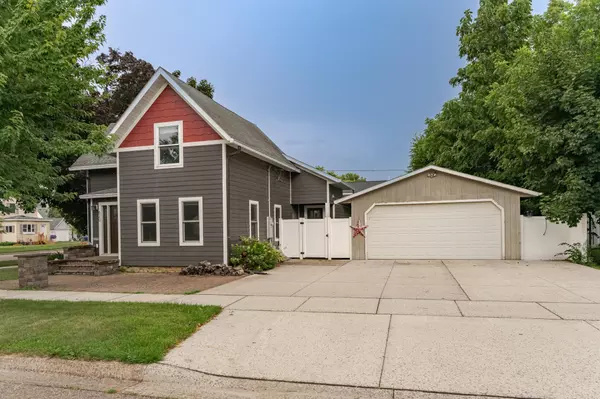 Lake City, MN 55041,620 W Dwelle ST