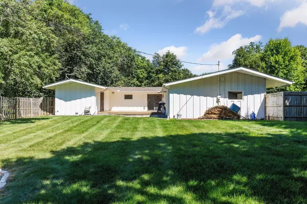 Minnetonka, MN 55345,4254 Kings DR