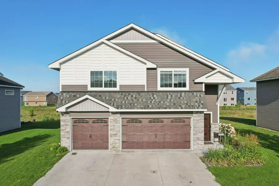 39744 Fawn AVE, North Branch, MN 55056