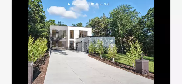 1125 Tyrol TRL, Golden Valley, MN 55416
