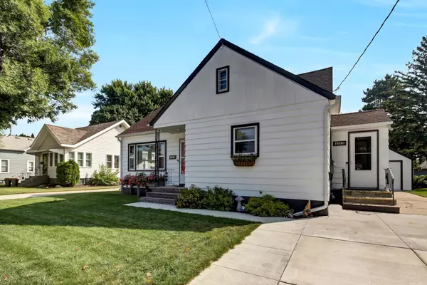 Cold Spring, MN 56320,104 5th AVE N