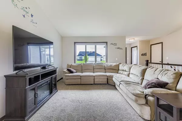 Monticello, MN 55362,4136 Eaton CIR NE