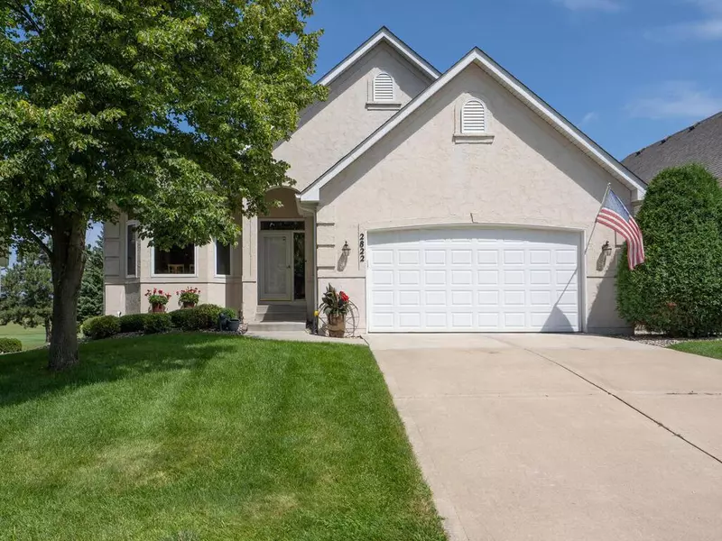 2822 Wilds LN NW, Prior Lake, MN 55372