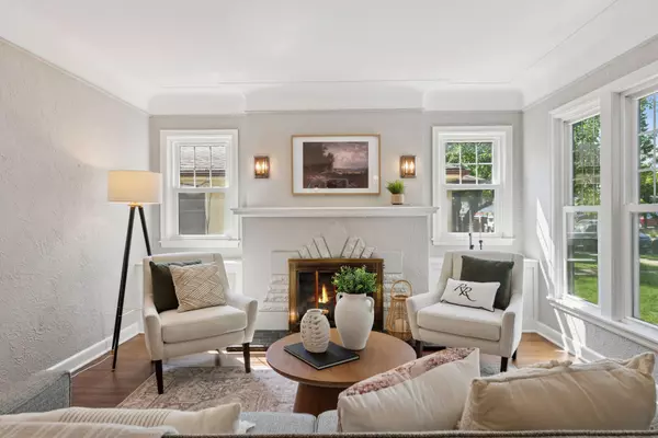 Minneapolis, MN 55410,4937 Drew AVE S