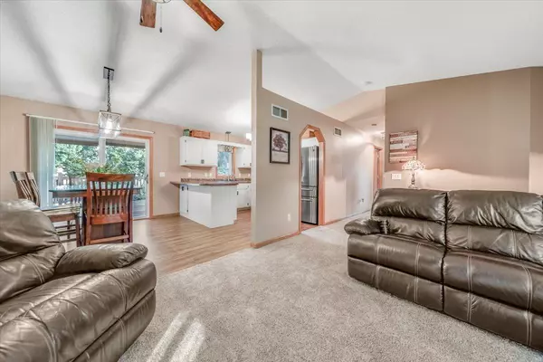 Cottage Grove, MN 55016,8083 Johansen AVE S