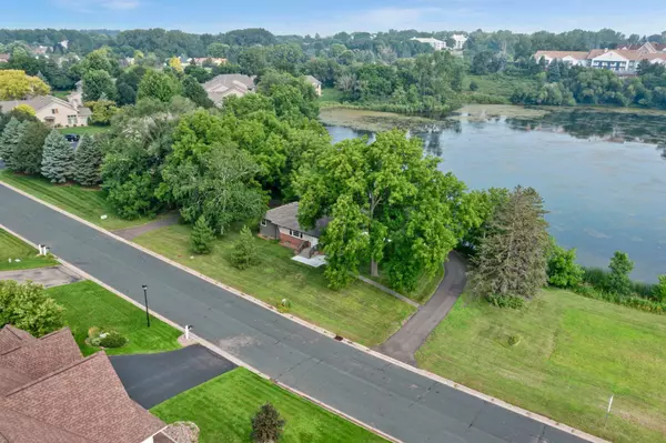 Eagan, MN 55122,1435 Englert RD