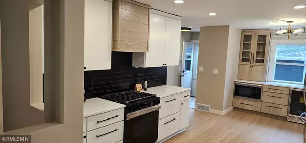 White Bear Lake, MN 55110,2236 Gardenette DR S