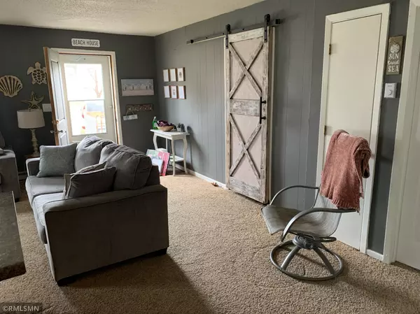 Spicer, MN 56288,154 3rd AVE