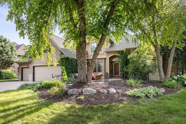 8787 Ridge Ponds LN, Victoria, MN 55386