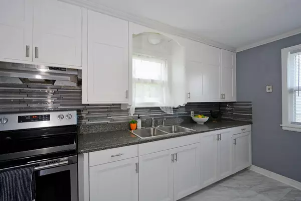 Saint Paul, MN 55117,75 Geranium AVE E