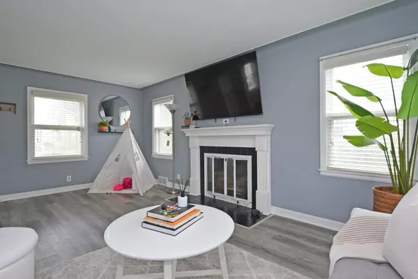 Saint Paul, MN 55117,75 Geranium AVE E