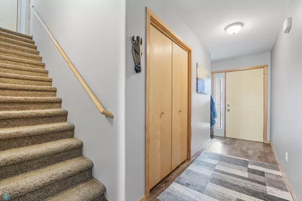 Fargo, ND 58104,4284 Estate DR S