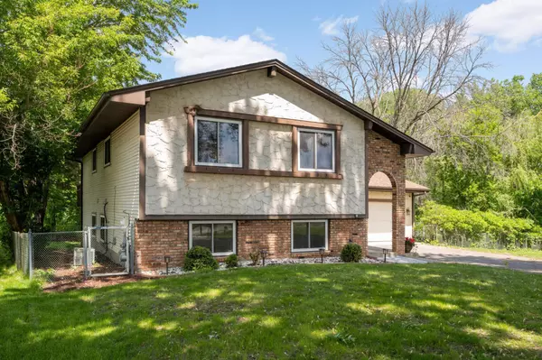 New Hope, MN 55427,4065 Jordan AVE N