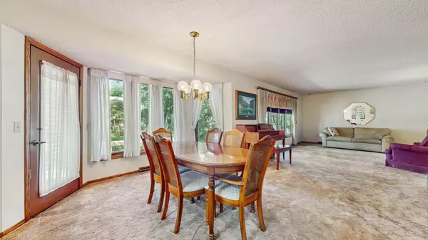 Coon Rapids, MN 55448,12096 Cottonwood ST NW