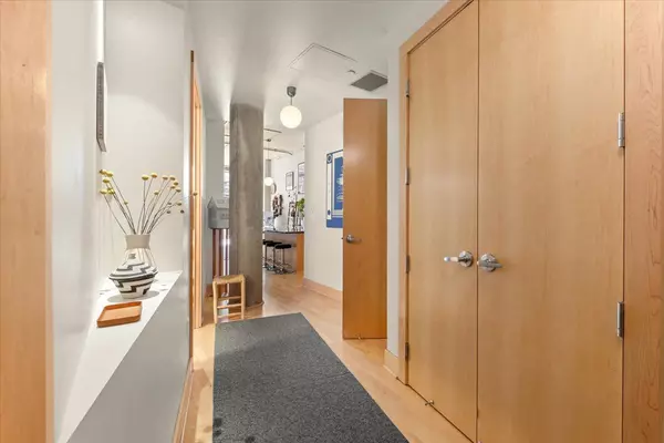 Minneapolis, MN 55413,150 2nd ST NE #B213