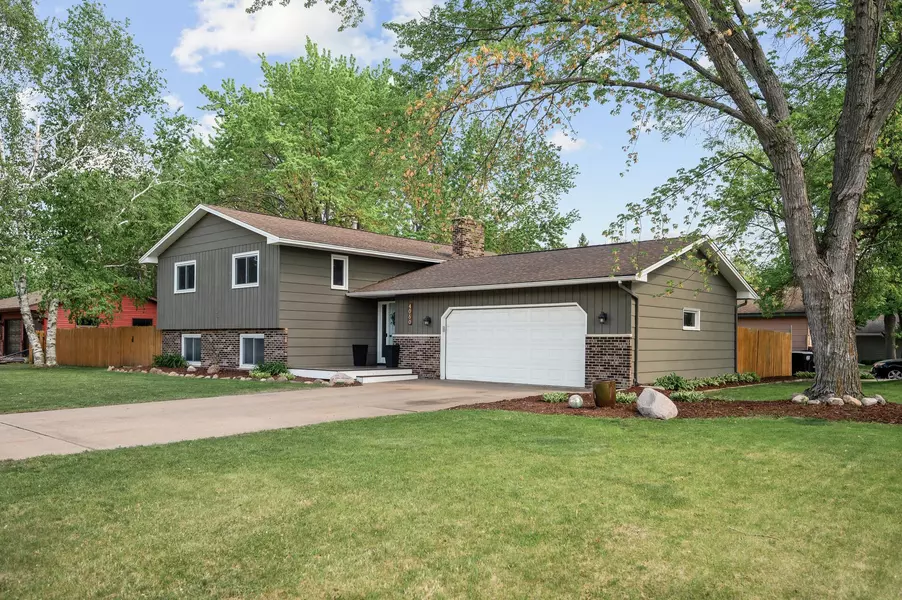 4060 121st AVE NW, Coon Rapids, MN 55433