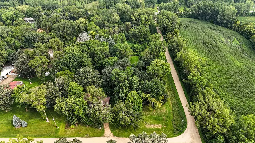 20332 Tiller DR, Hutchinson, MN 55350