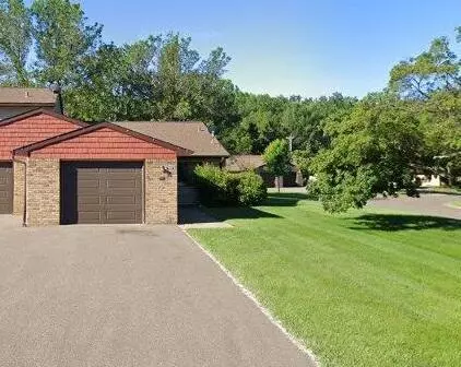 910 E 6th ST #2A, New Richmond, WI 54017