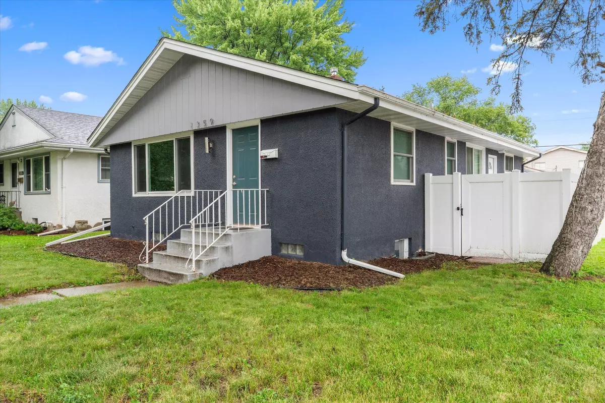 South Saint Paul, MN 55075,1359 6th AVE S