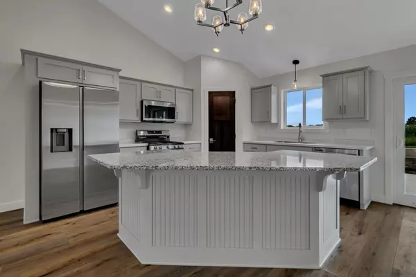 Sartell, MN 56377,1928 Sandstone LOOP S