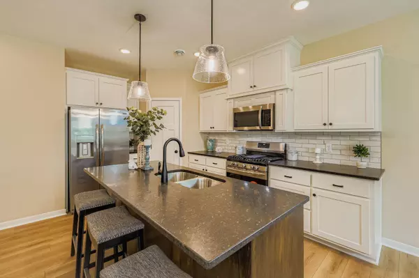 Woodbury, MN 55129,5035 Dale Ridge RD
