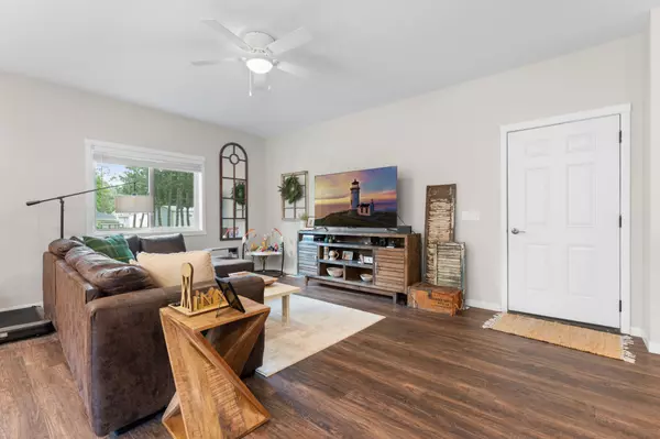 Rochester, MN 55904,3233 Welch CT SE