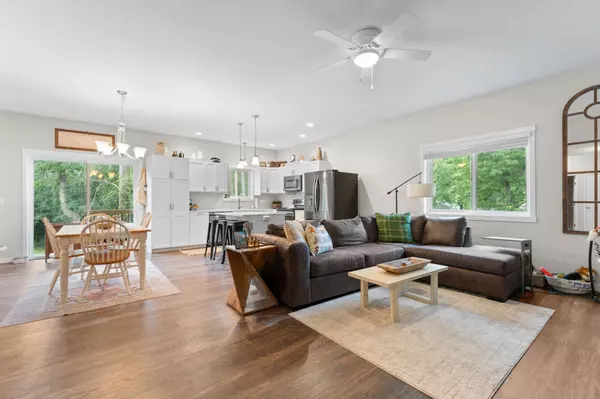Rochester, MN 55904,3233 Welch CT SE