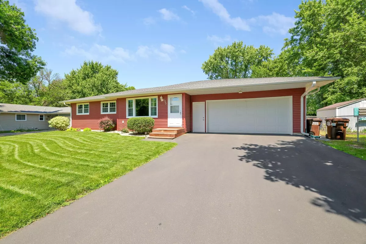 Hastings, MN 55033,1022 5th ST W