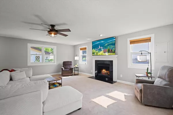 Cottage Grove, MN 55016,8304 69th ST S