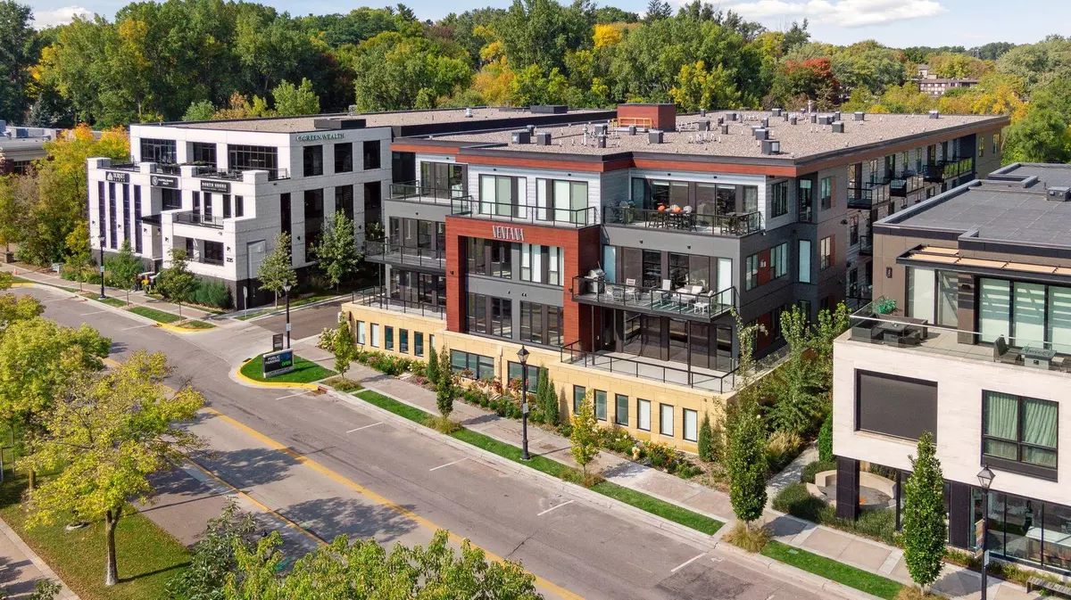 Wayzata, MN 55391,253 Lake ST E #212