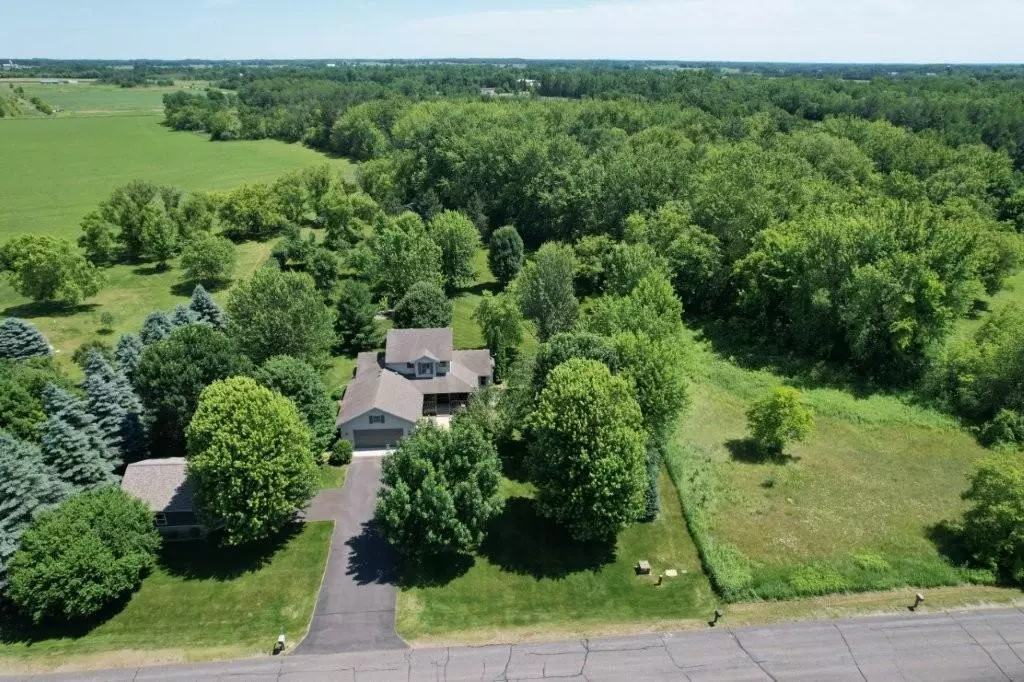 Mora, MN 55051,2010 Highland CIR E