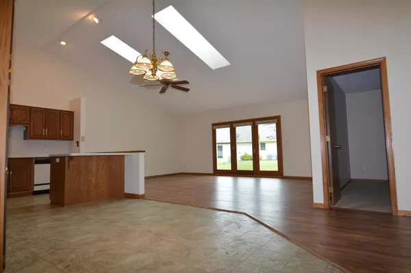 Milaca, MN 56353,1135 4th AVE NW