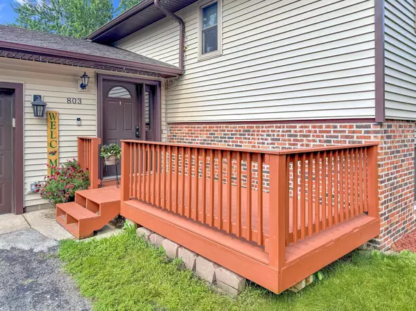 Sauk Rapids, MN 56379,803 6th AVE N