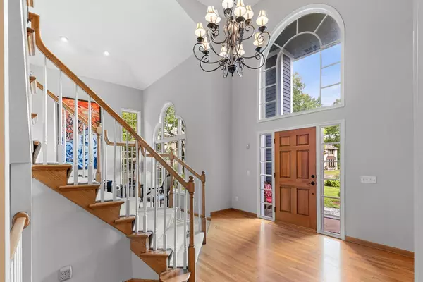 Chanhassen, MN 55317,6310 Stag Horn LN