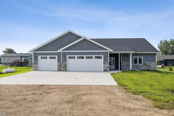 305 Prairie DR N, Hankinson, ND 58041
