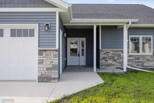 Hankinson, ND 58041,305 Prairie DR N