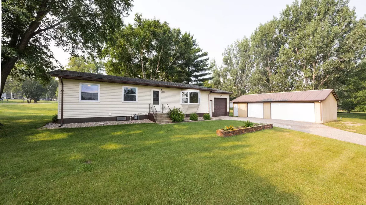 Detroit Lakes, MN 56501,27701 County Road 141
