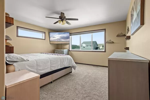 Fargo, ND 58104,5956 58th ST S