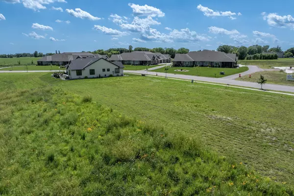 Mankato, MN 56001,1035 Saba BLVD