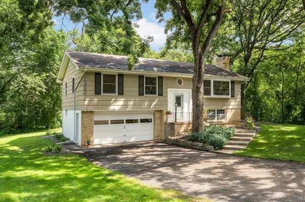 16812 Patricia LN, Minnetonka, MN 55345