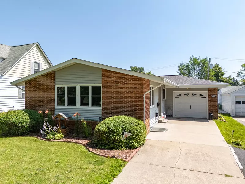 612 Walsh ST, Crookston, MN 56716
