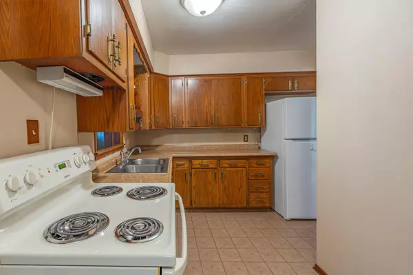 Brooklyn Park, MN 55444,7925 Sunkist BLVD