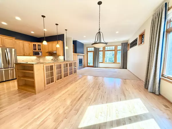 Bloomington, MN 55431,8117 Xerxes CIR