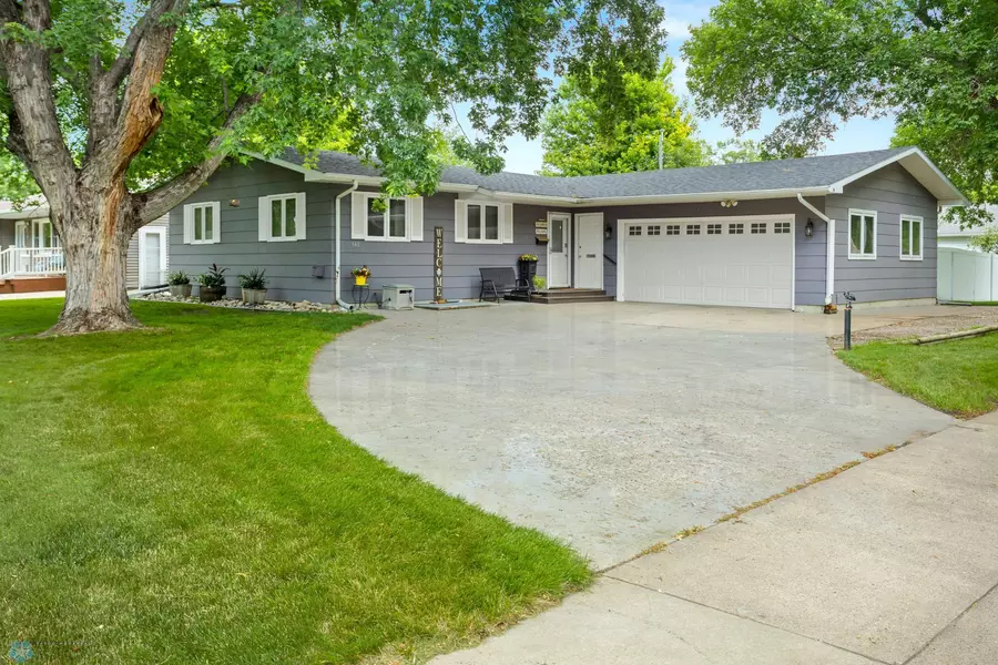 340 Cherry CT, West Fargo, ND 58078