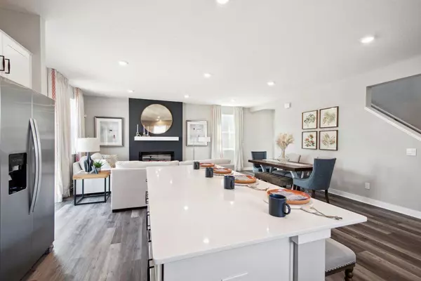 Lakeville, MN 55044,17042 Draper WAY