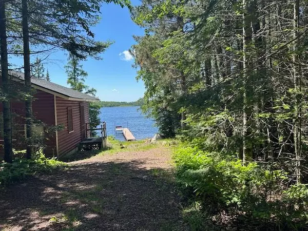 Grand Marais, MN 55604,18 Romans RD