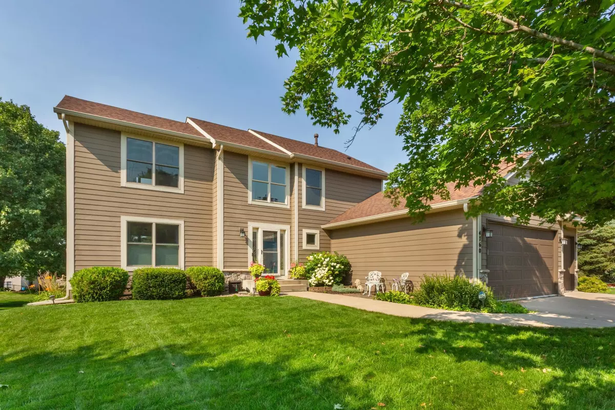 Prior Lake, MN 55372,4760 Hummingbird TRL NE