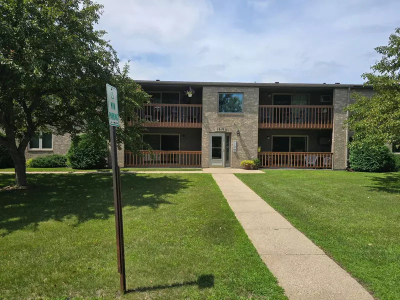 1210 Long AVE #102, Detroit Lakes, MN 56501