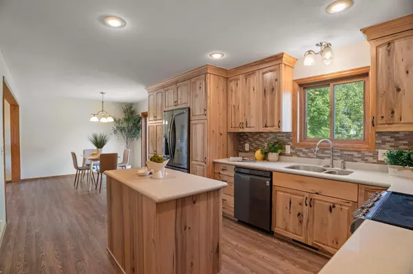 Mayer, MN 55360,2208 Coldwater XING